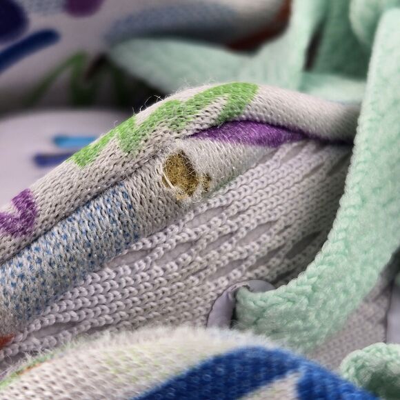 Nike Kyrie 4 GS 90's Basketball Sneakers Size 7 Y Youth White 2018 Muticolor - Picture 13 of 13